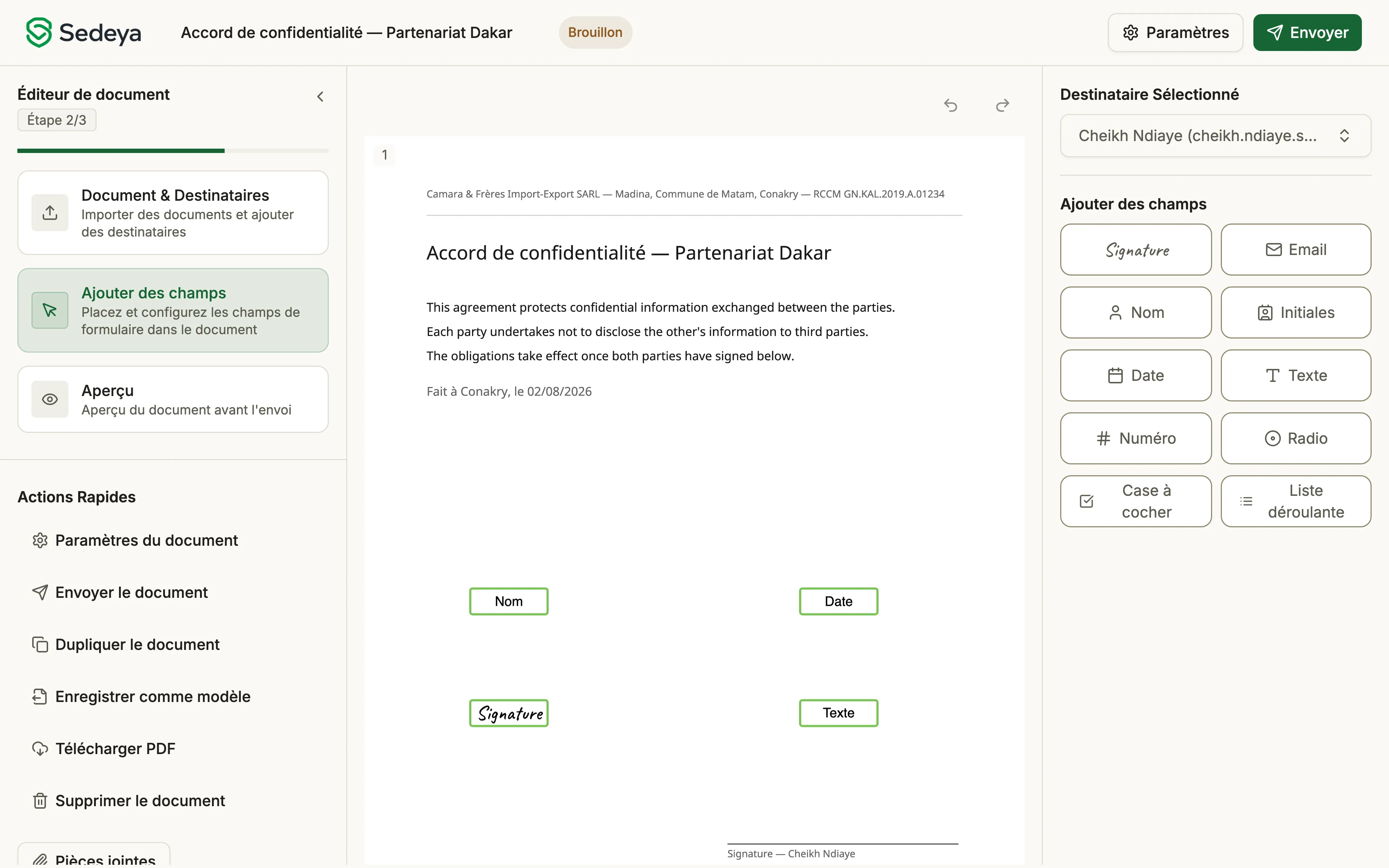 The Sedeya document editor in French, showing a draft agreement with fields already placed on the page, beside the palette of all ten field types: Signature, Email, Nom, Initiales, Date, Texte, Numéro, Radio, Case à cocher and Liste déroulante.